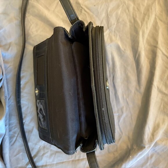 ✨Worthington Black Crossbody Purse | Card Slots & Zip Pockets✨ - Picture 7 of 12